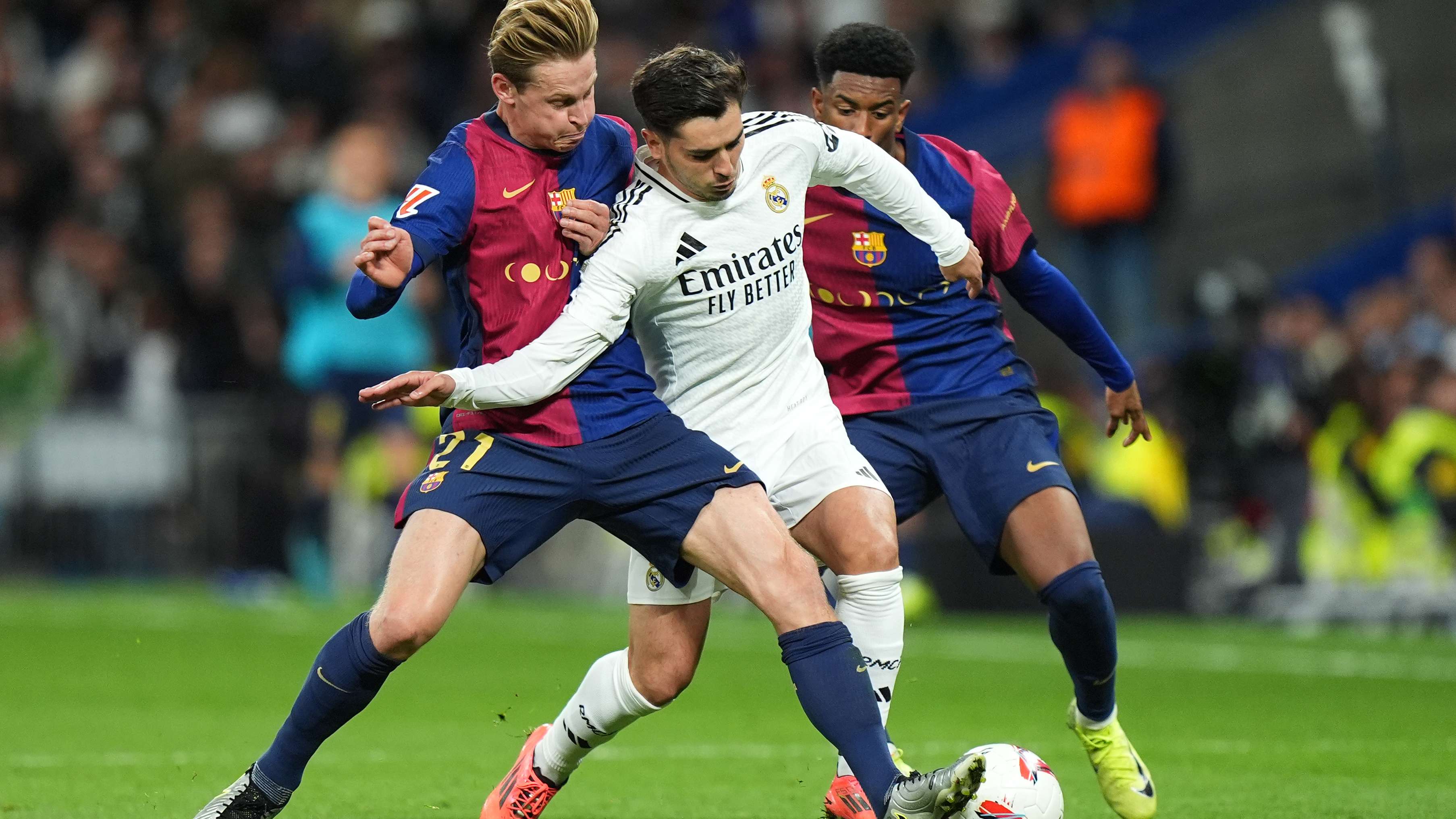 国足小组赛表现分析 争取第三晋级淘汰赛的几率探讨